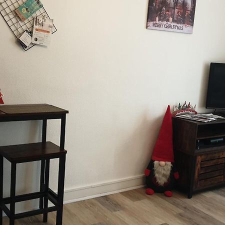 Studio Meuble Et Equipe Ingre Ngoại thất bức ảnh