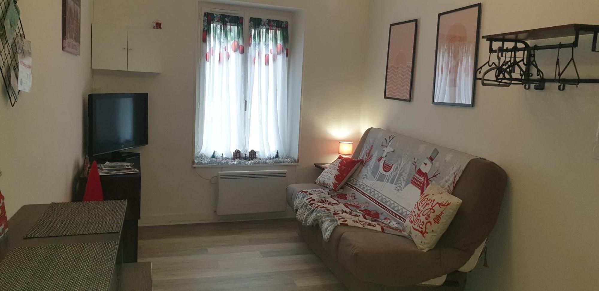 Studio Meuble Et Equipe Ingre Ngoại thất bức ảnh